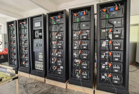 Срок службы 8000 циклов Промышленная и коммерческая система хранения энергии